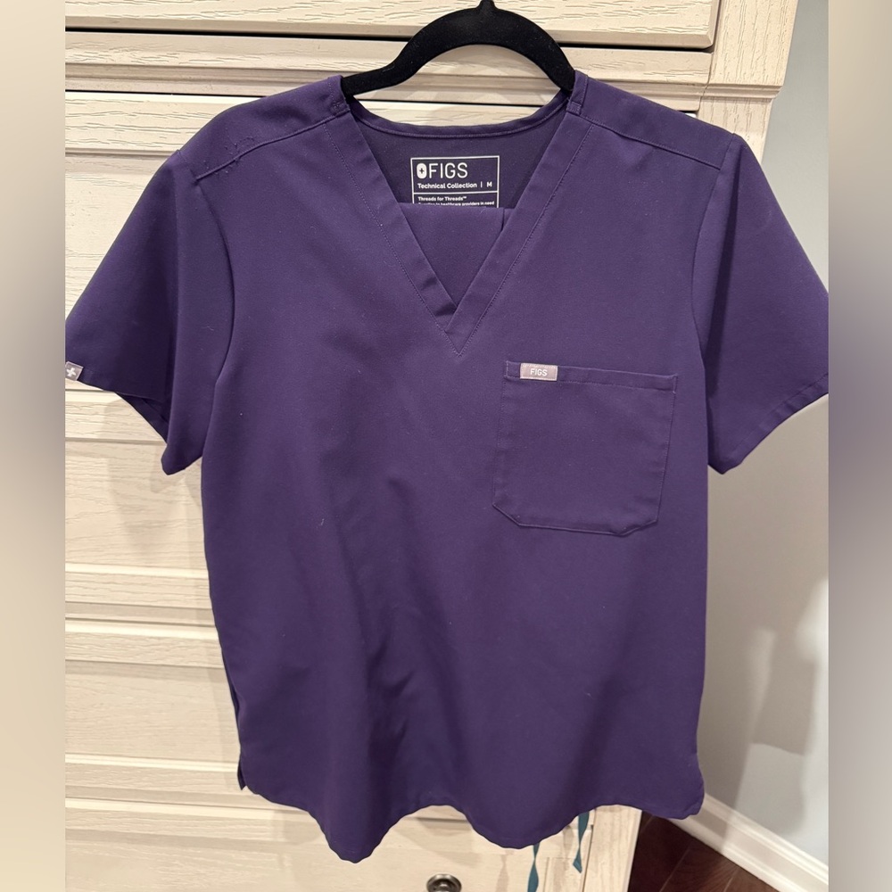 FIGS - Purple - Size M - Zamora Jogger & Catarina One Pocket Scrub Top